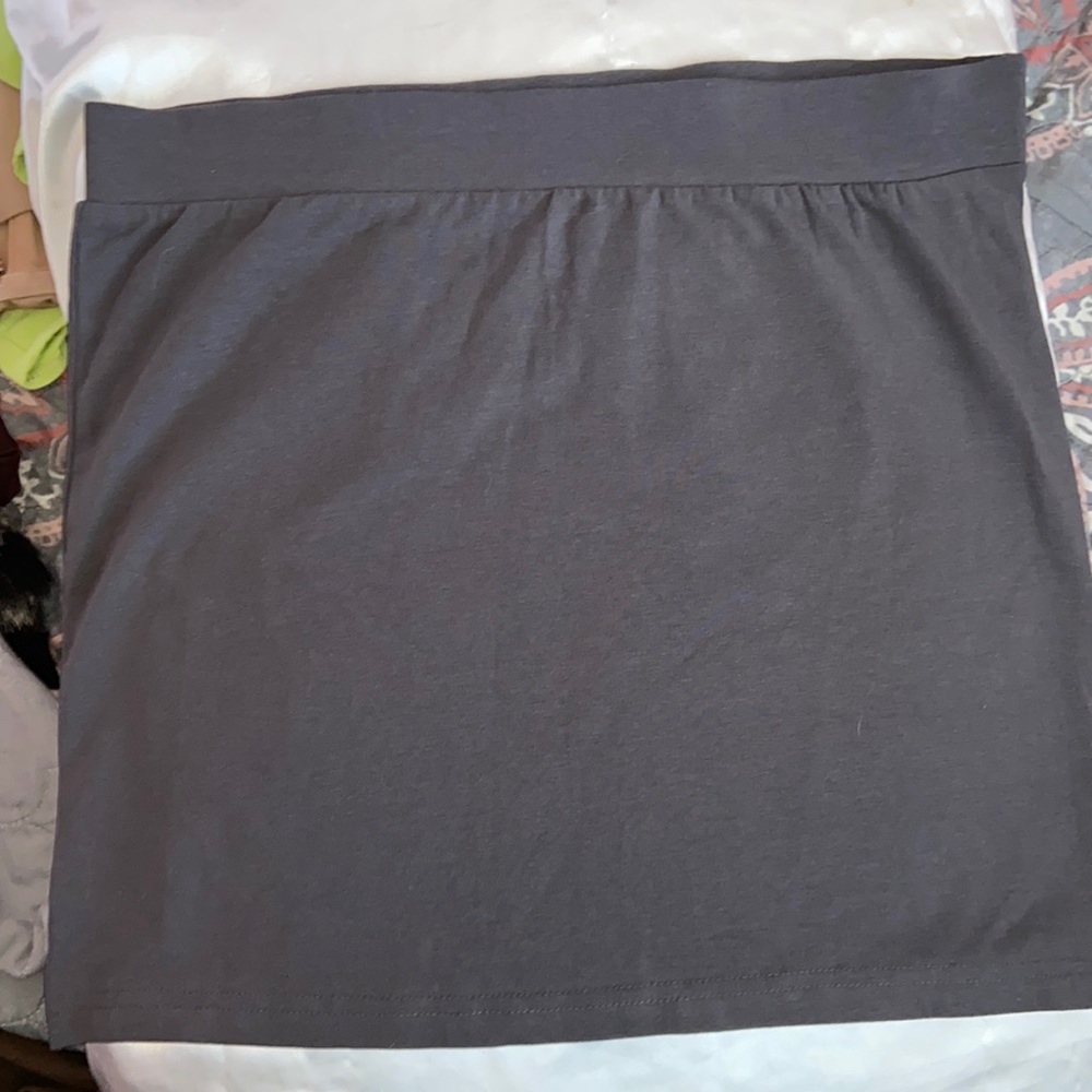 Grey mini skirt